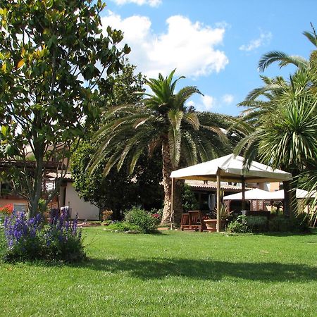 Hotel Velcamare Tarquinia Exterior photo