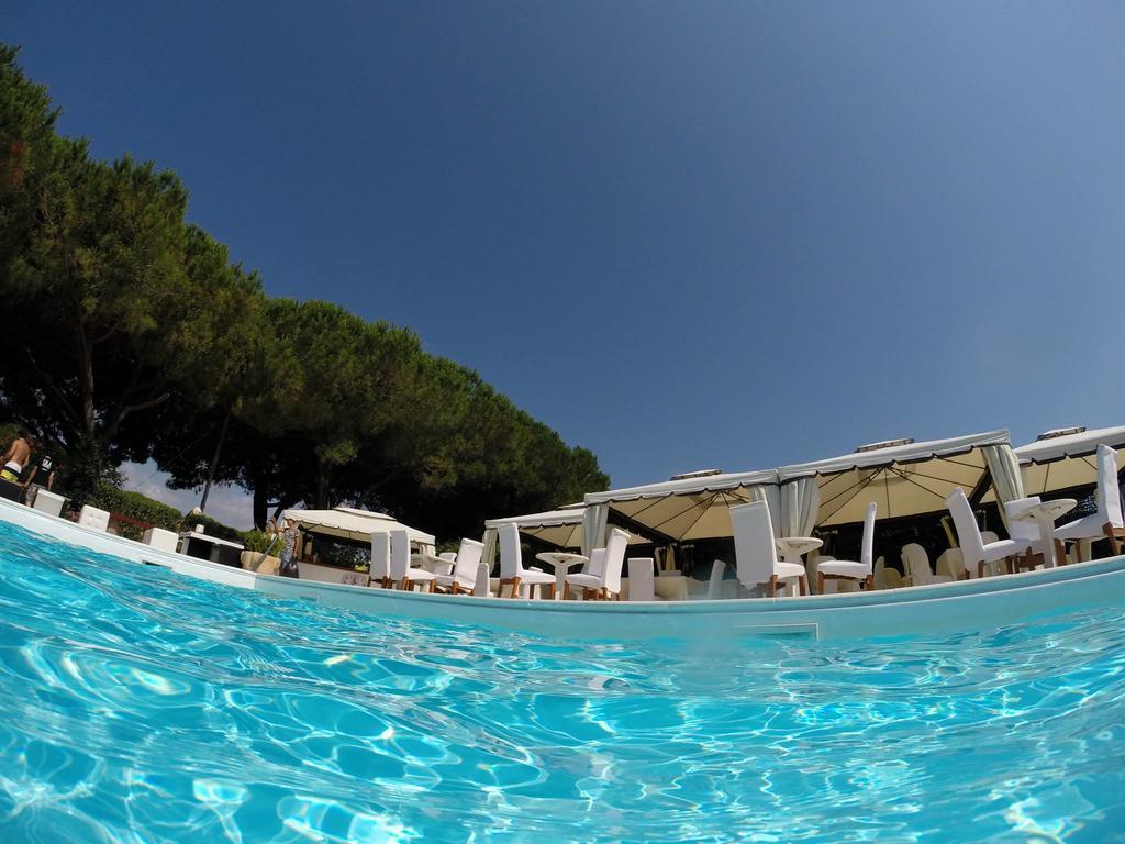 Hotel Velcamare Tarquinia Exterior photo
